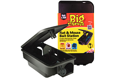 WHY YOU MUST USE A BAIT STATION